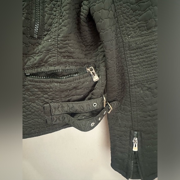 Ashley Textured Jacket - Picture 6 of 7